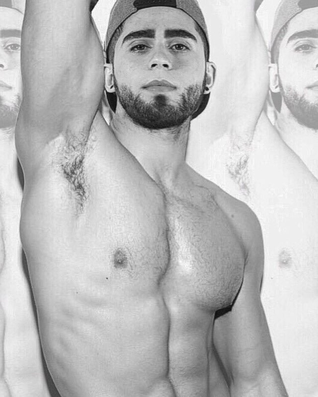 isbo-la-academia-fotos-desnudo