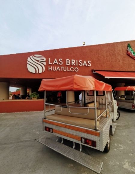 hotel más grande de huatulco