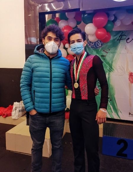 donovan carrillo en persona