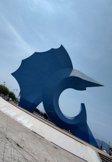 escultura pez vela sebastián