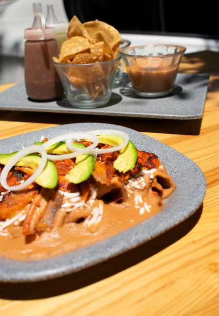 enfrijoladas al pastor el tizoncito