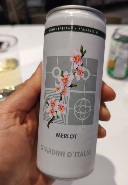 vino en lata giardini d italia