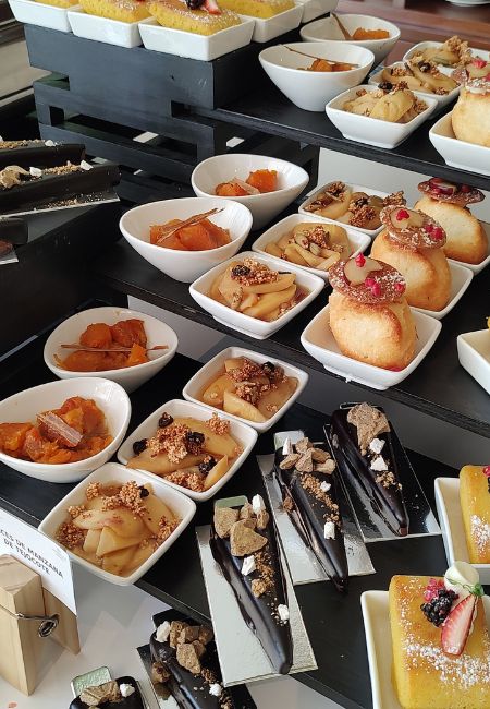 buffet con postres amici