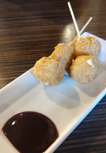 Restaurante Yun Sushi Ramen Kushiagues de Queso