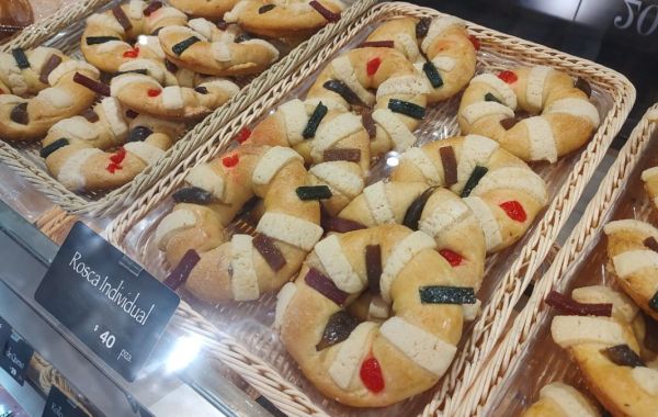 Rosca-de-Reyes-El-Globo-precios-2024