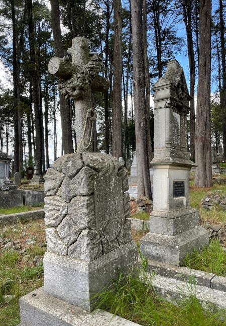 placa panteon ingles real del monte 2024