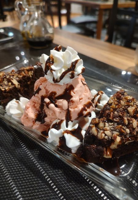 totos mazatlan brownie